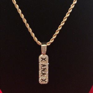 Chain n pendant